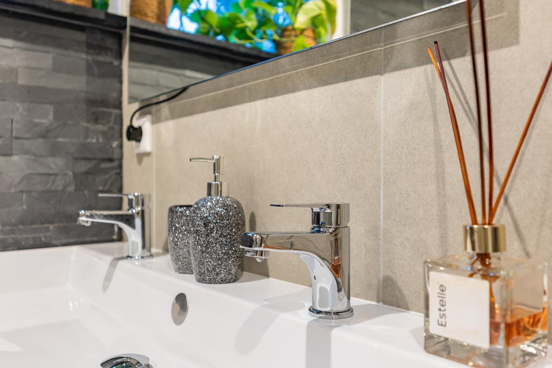 Watervillashiraz Aalsmeer Ngoại thất bức ảnh
